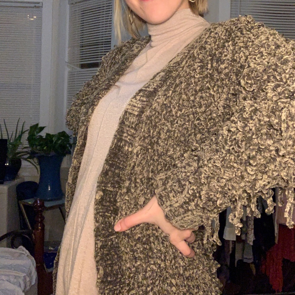 ❌SOLD❌ Olive green POL sweater